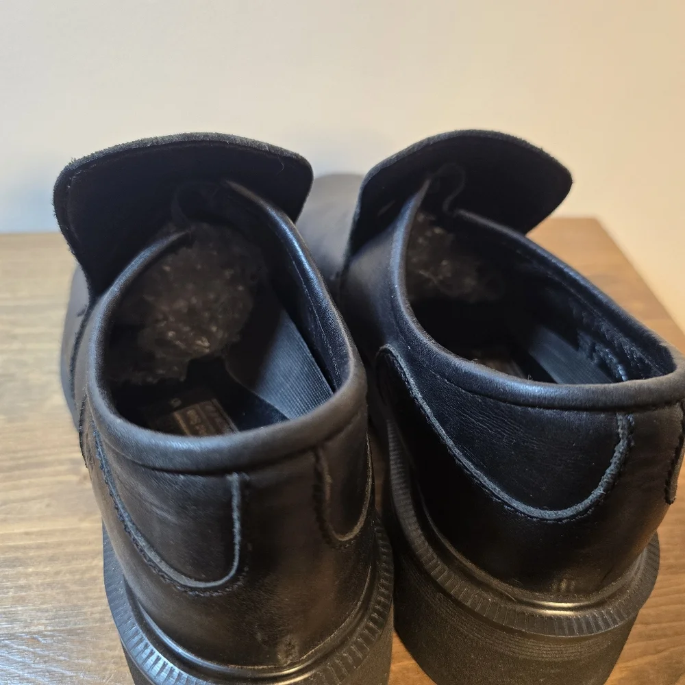 Dr. Martens 8269 Black Loafer Women's Size 5